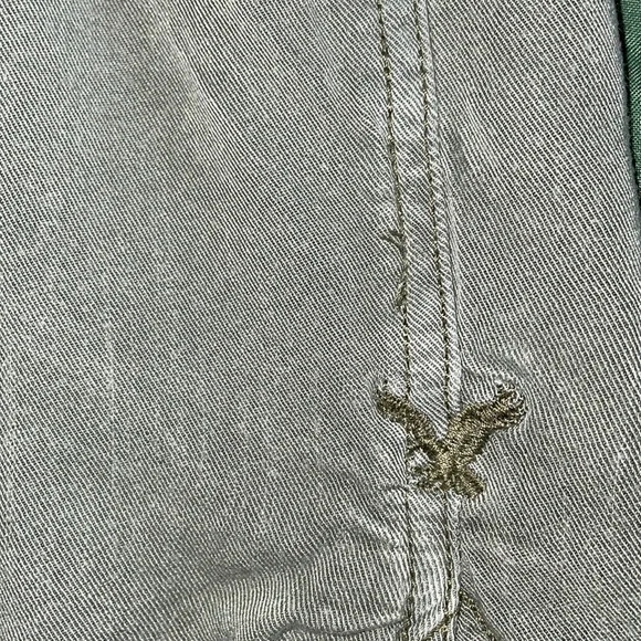 ‼️FREE with Purchase‼️ AEO 🦅 Olive Top 💚 - Picture 9 of 17